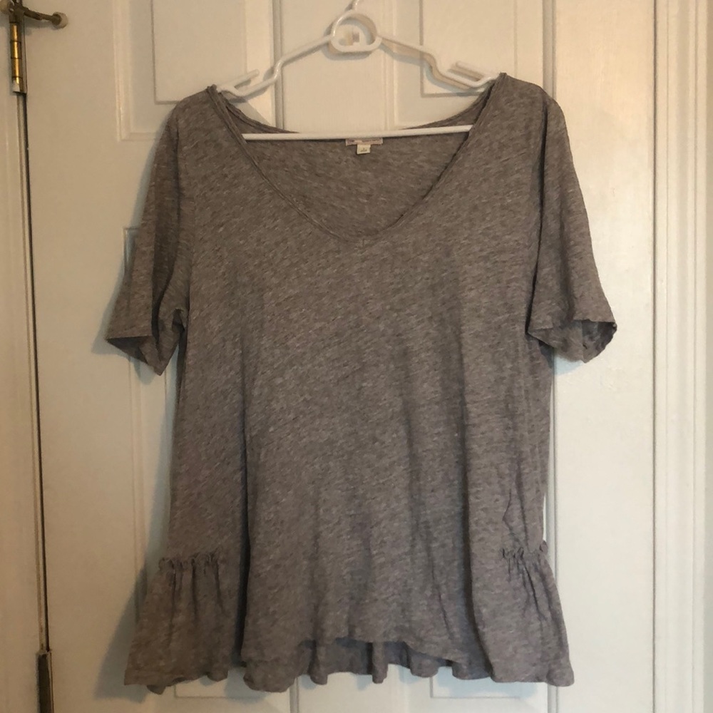 Gap tee